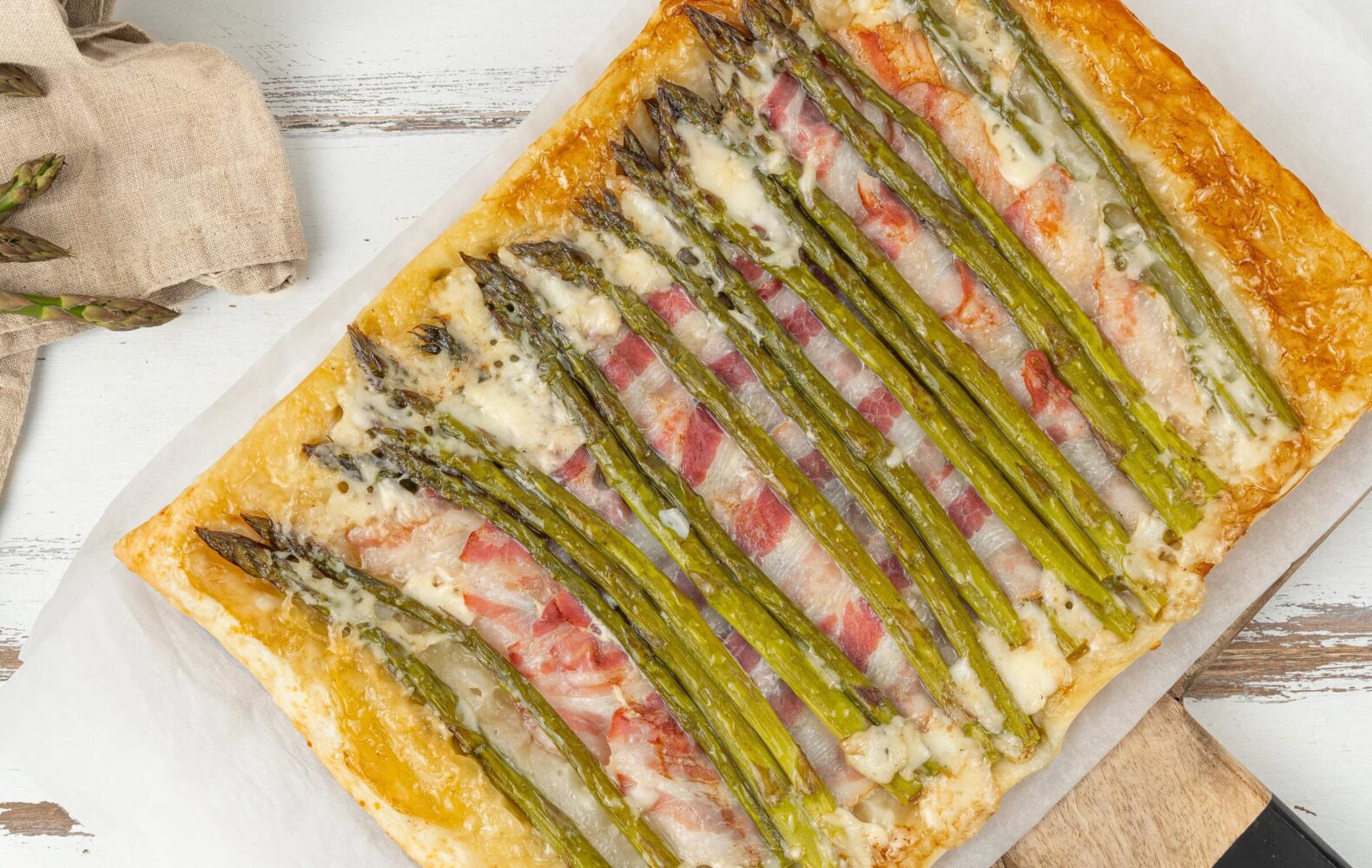 Spargel-Bacon Tarte Tatin