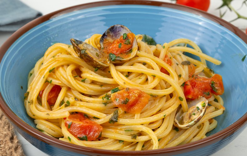 Rezept für Spaghetti mit Venusmuscheln und Kirschtomaten